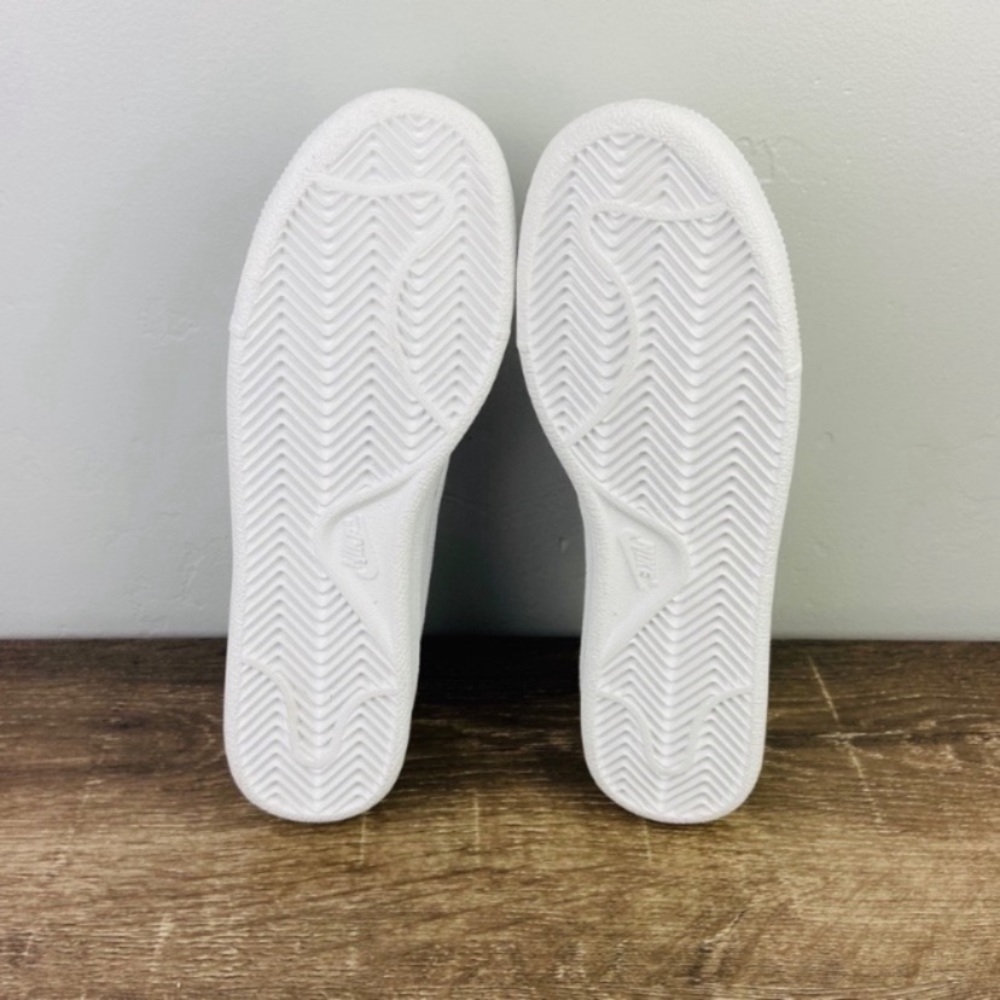 NEW Nike Tennis Classic - Picture 6 of 6